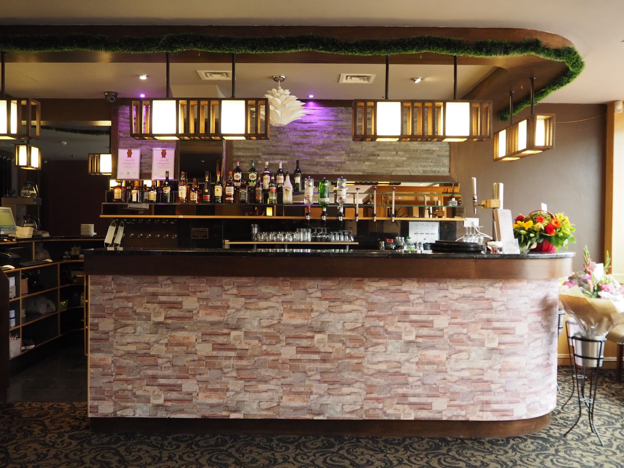 The bar at Beijing Restaurant Horsell